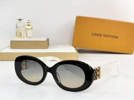 Picture of Louis Vuitton Sunglasses _SKUfw76324528fw